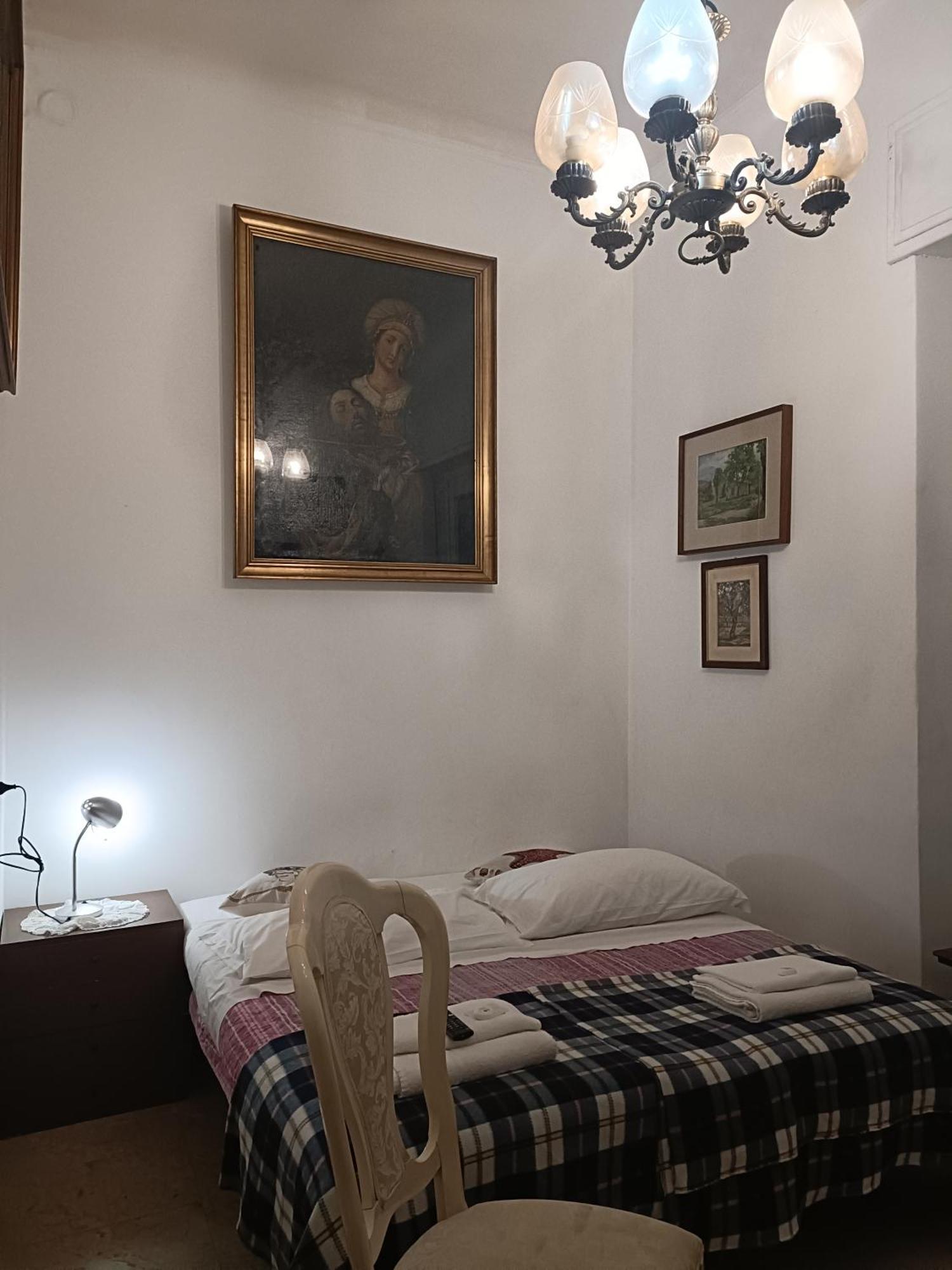 Chez Mavipagi B&B Верона Екстер'єр фото